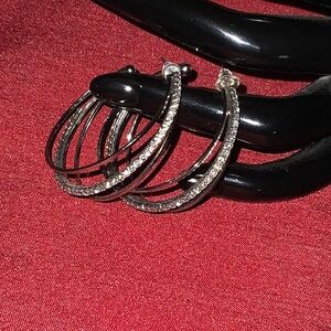 6/$20 Beautiful rhinestones Earrings